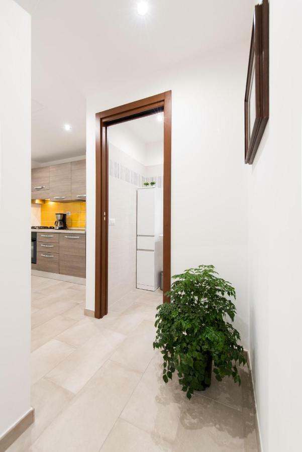 Circus Maximus N 1-At 400M Metro Apartment Rome Luaran gambar